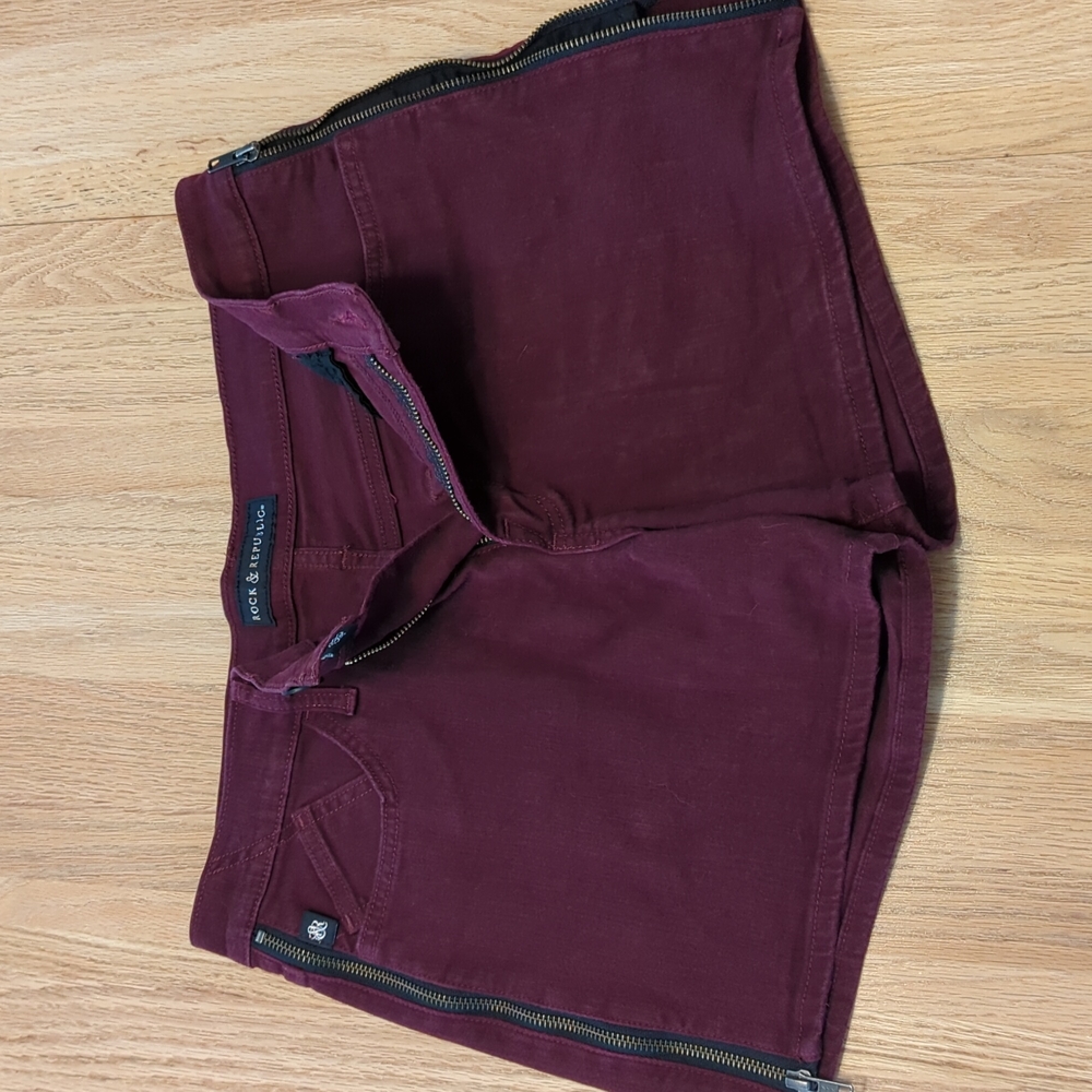 Rock & Republic jeans size 10 Plum color